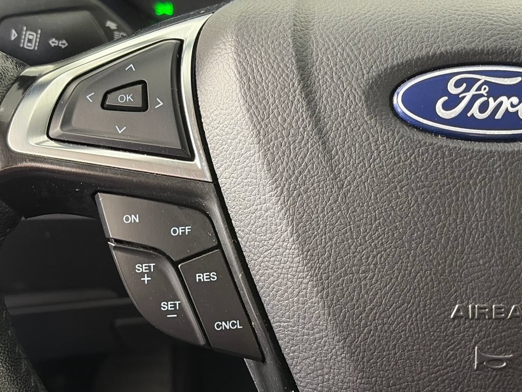 Used 2024 Ford Edge SEL AWD/4WD image 17