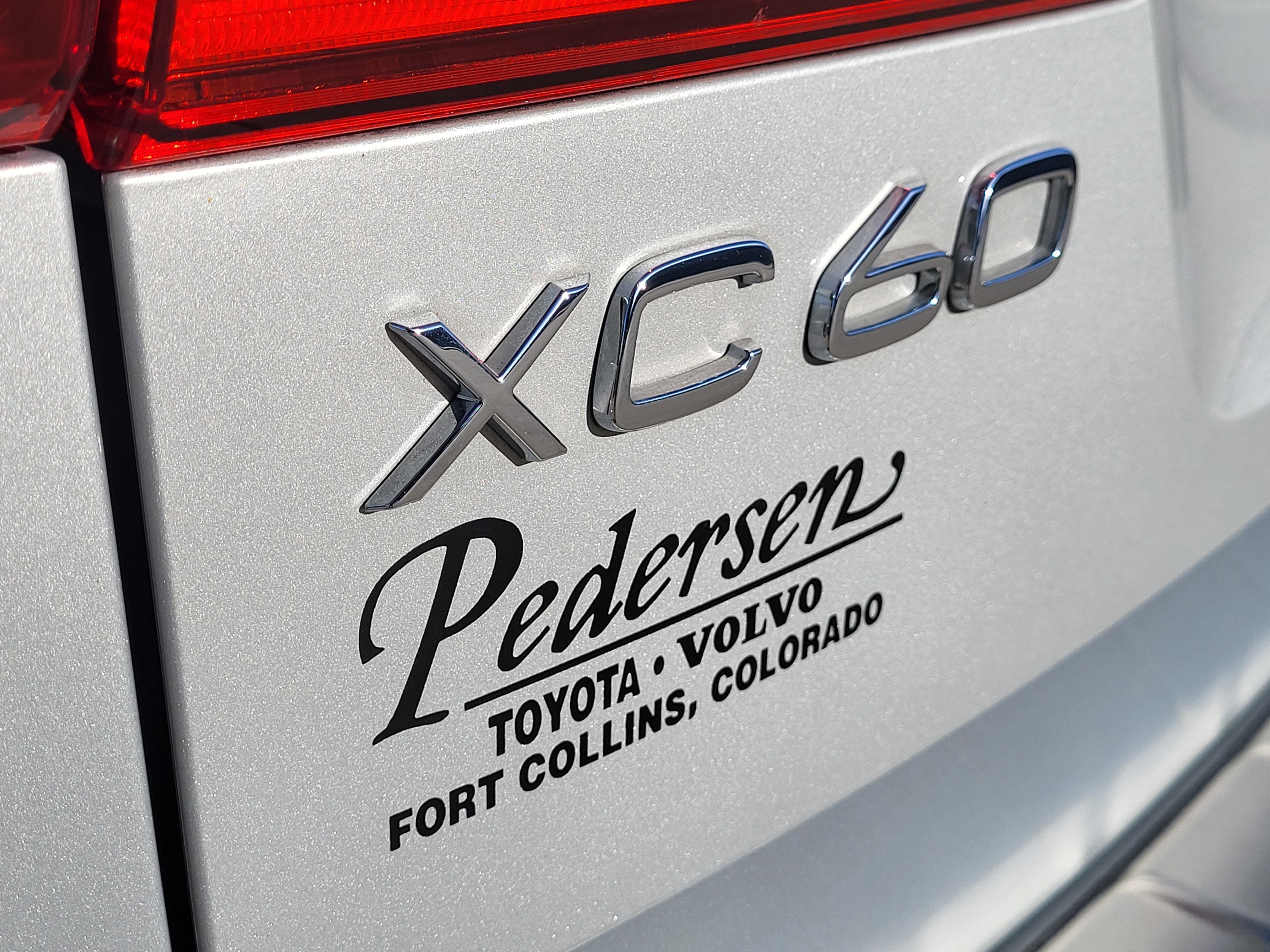 Certified 2024 Volvo XC60 T8 Plus w/ Protection Package Premier image 20