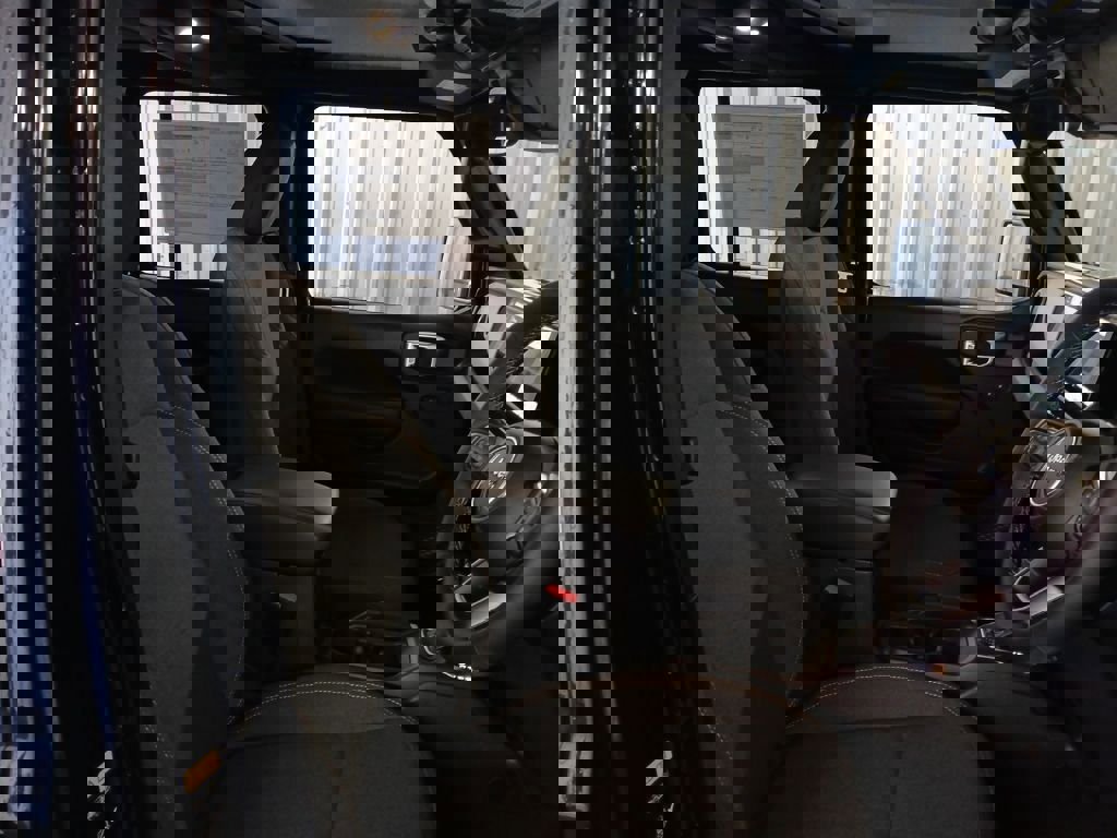 New 2026 Jeep Wrangler Unlimited Sport w/ Convenience Group image 28