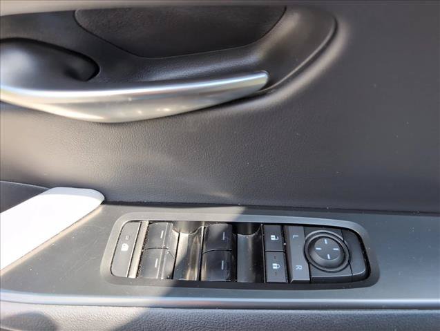 Used 2025 Lexus UX 300h FWD image 12