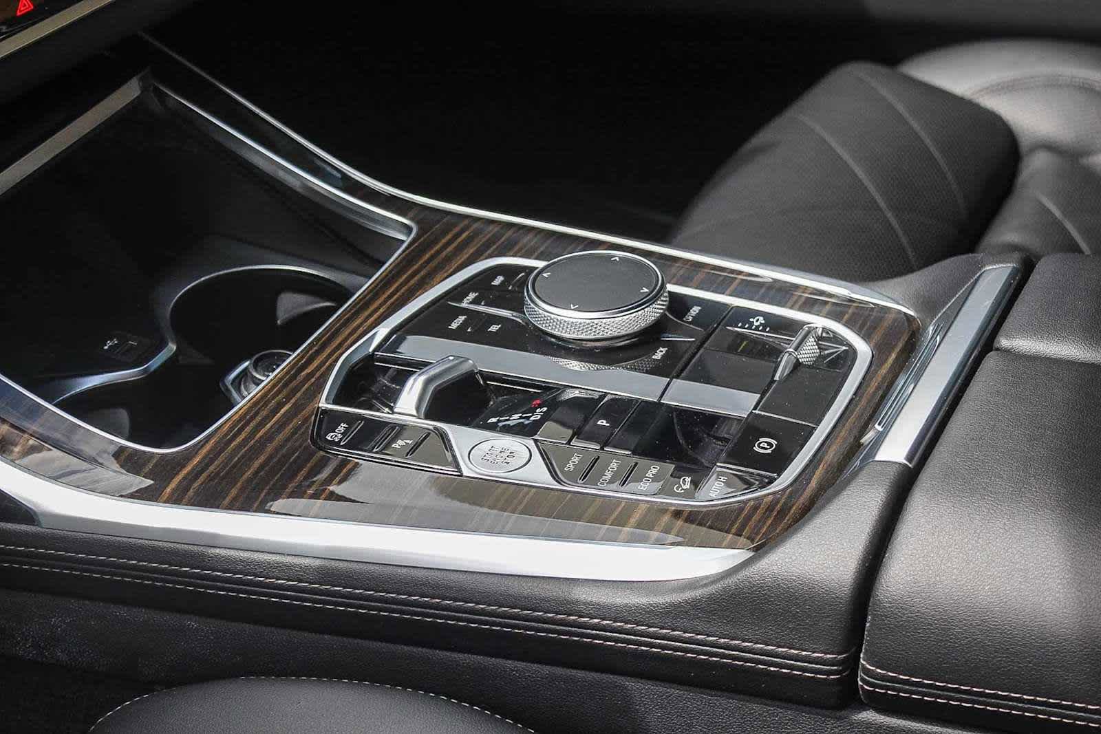 Used 2023 BMW X7 xDrive40i w/ M Sport Package image 19