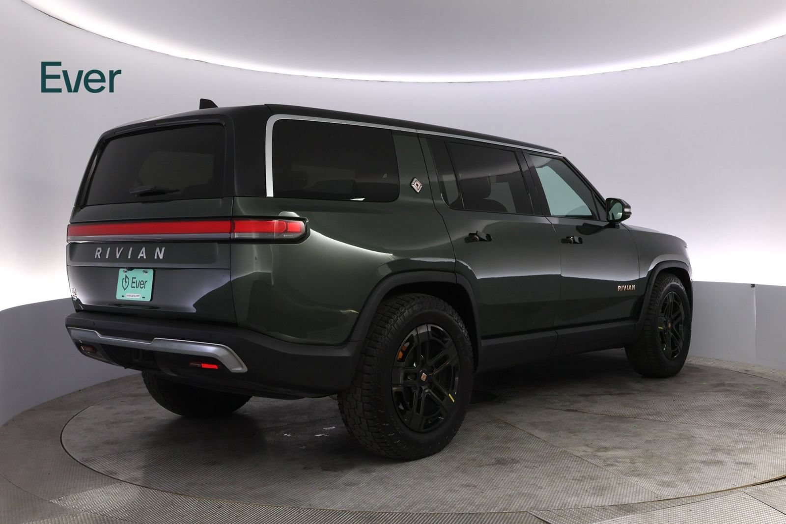 Used 2023 Rivian R1S Adventure AWD/4WD image 3