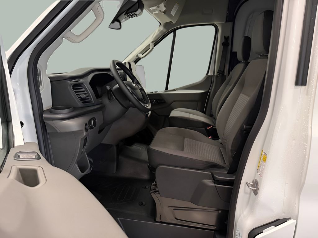 New 2026 Ford Transit 250 148 Medium Roof Extended AWD image 28