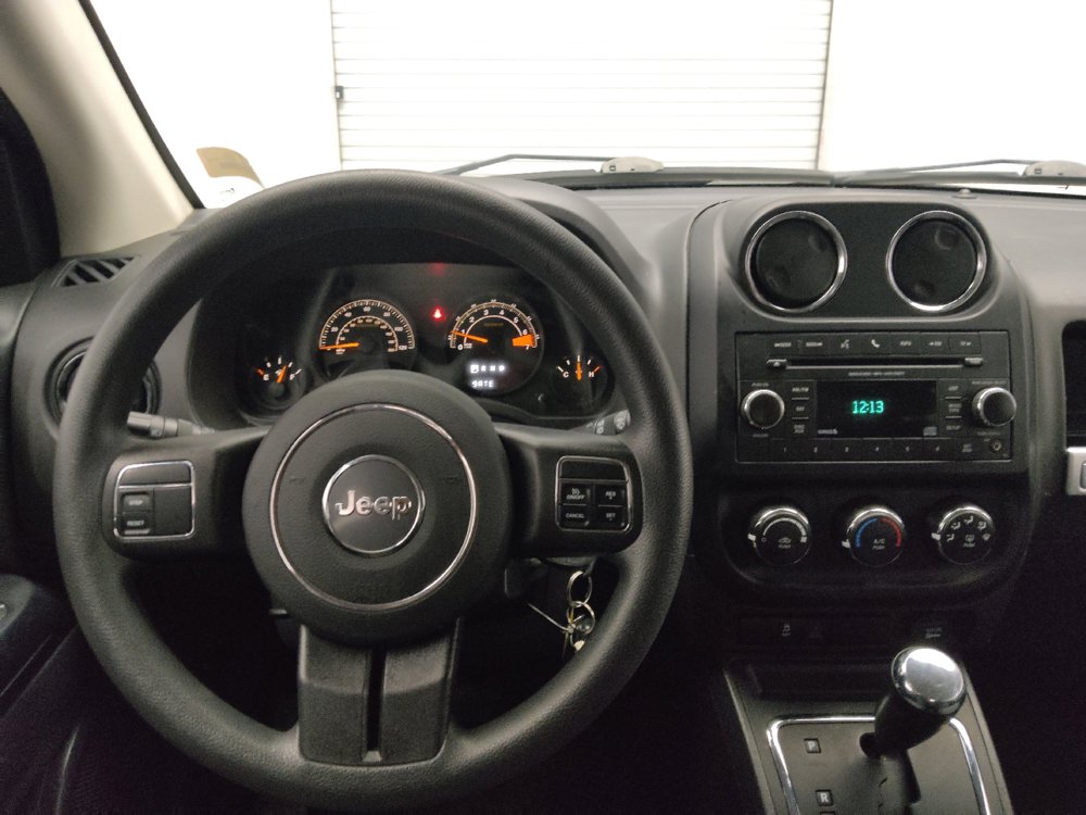 Used 2016 Jeep Compass Sport w/ Power Value Group FWD image 22