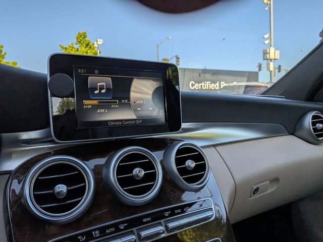 Used 2015 Mercedes-Benz C 300 4MATIC Sedan image 13
