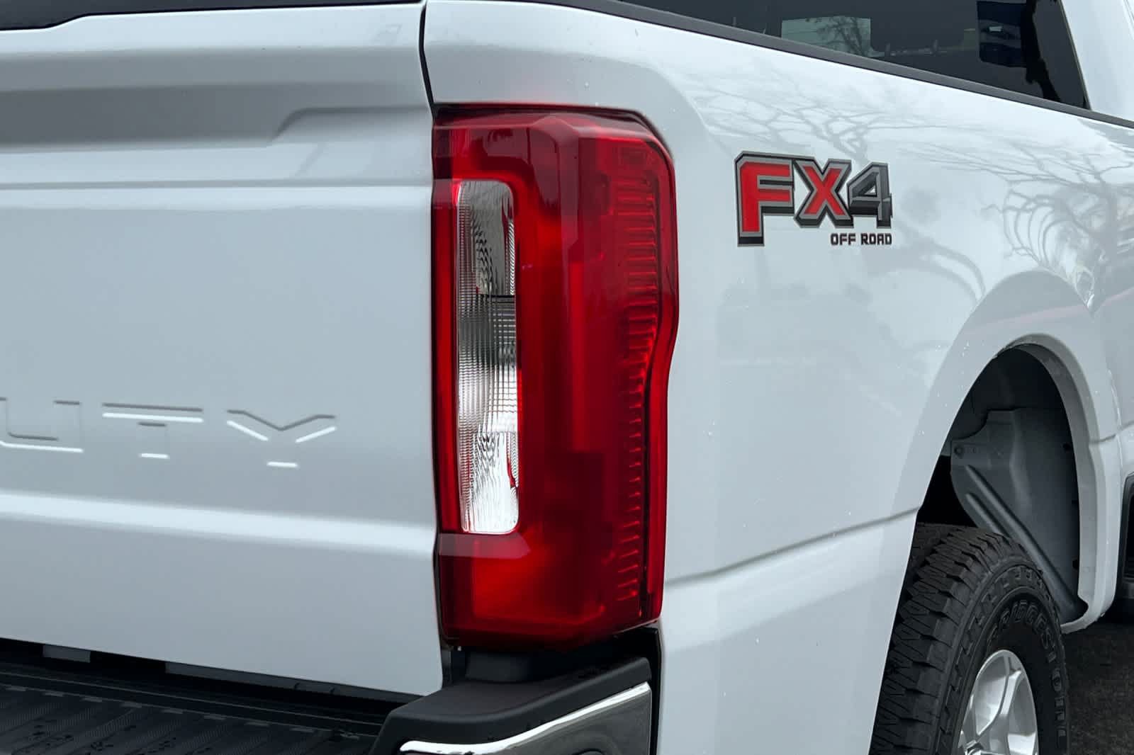 New 2026 Ford F250 XLT AWD/4WD image 25
