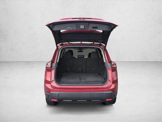 Used 2024 Nissan Rogue SV image 6