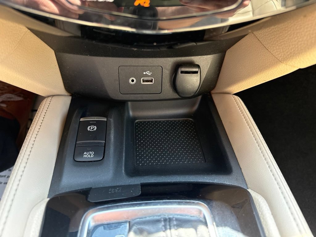 Used 2019 Nissan Rogue SL AWD/4WD image 14