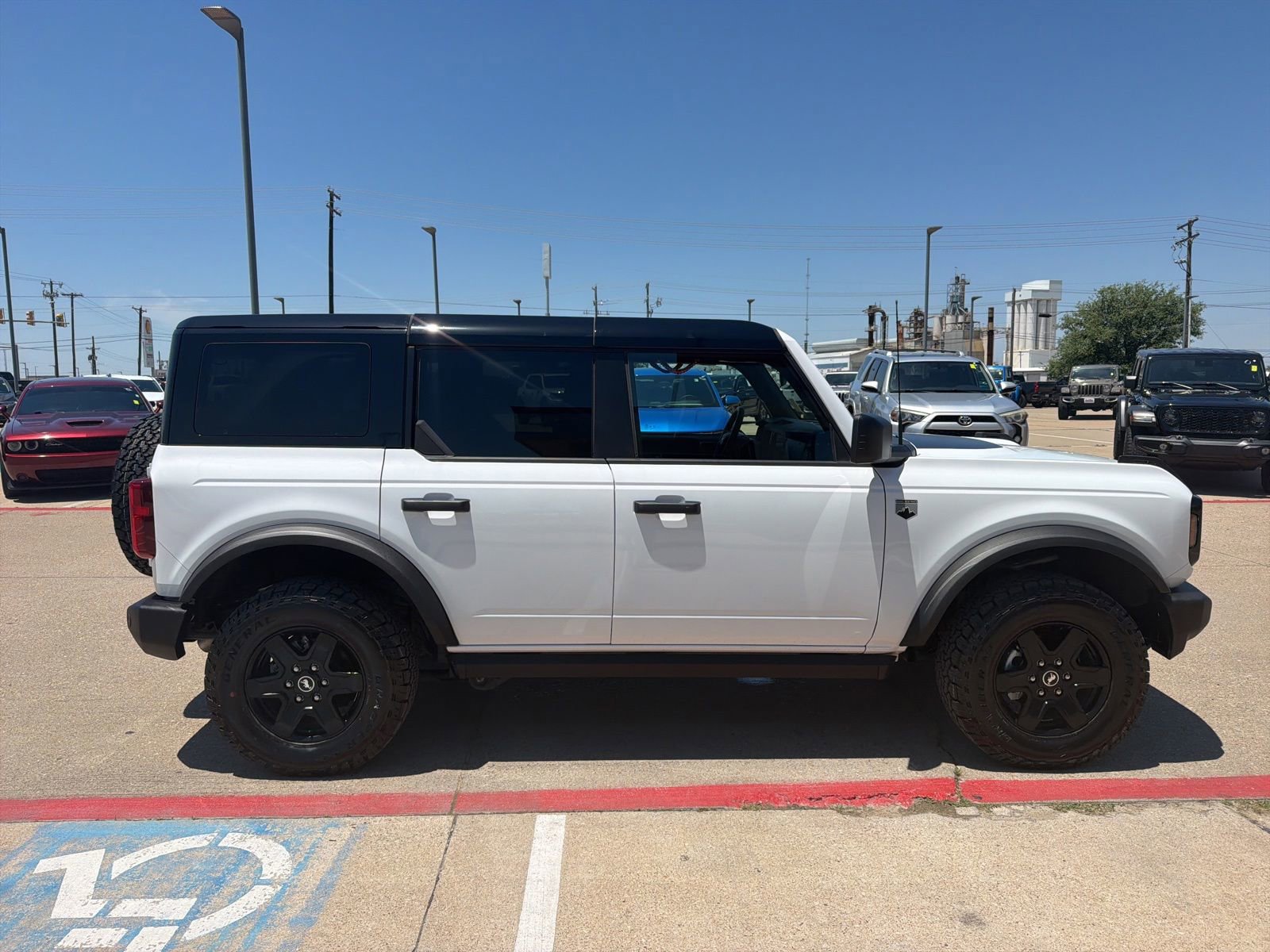 Used 2025 Ford Bronco Big Bend AWD/4WD image 4
