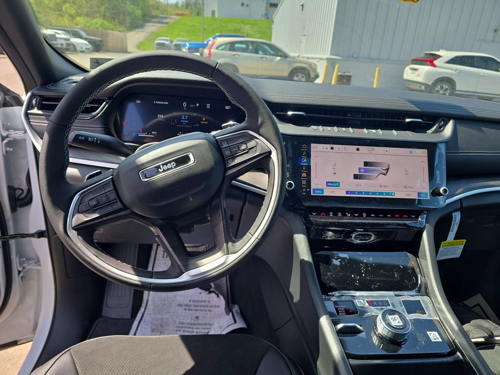 New 2026 Jeep Grand Cherokee Altitude AWD/4WD image 14