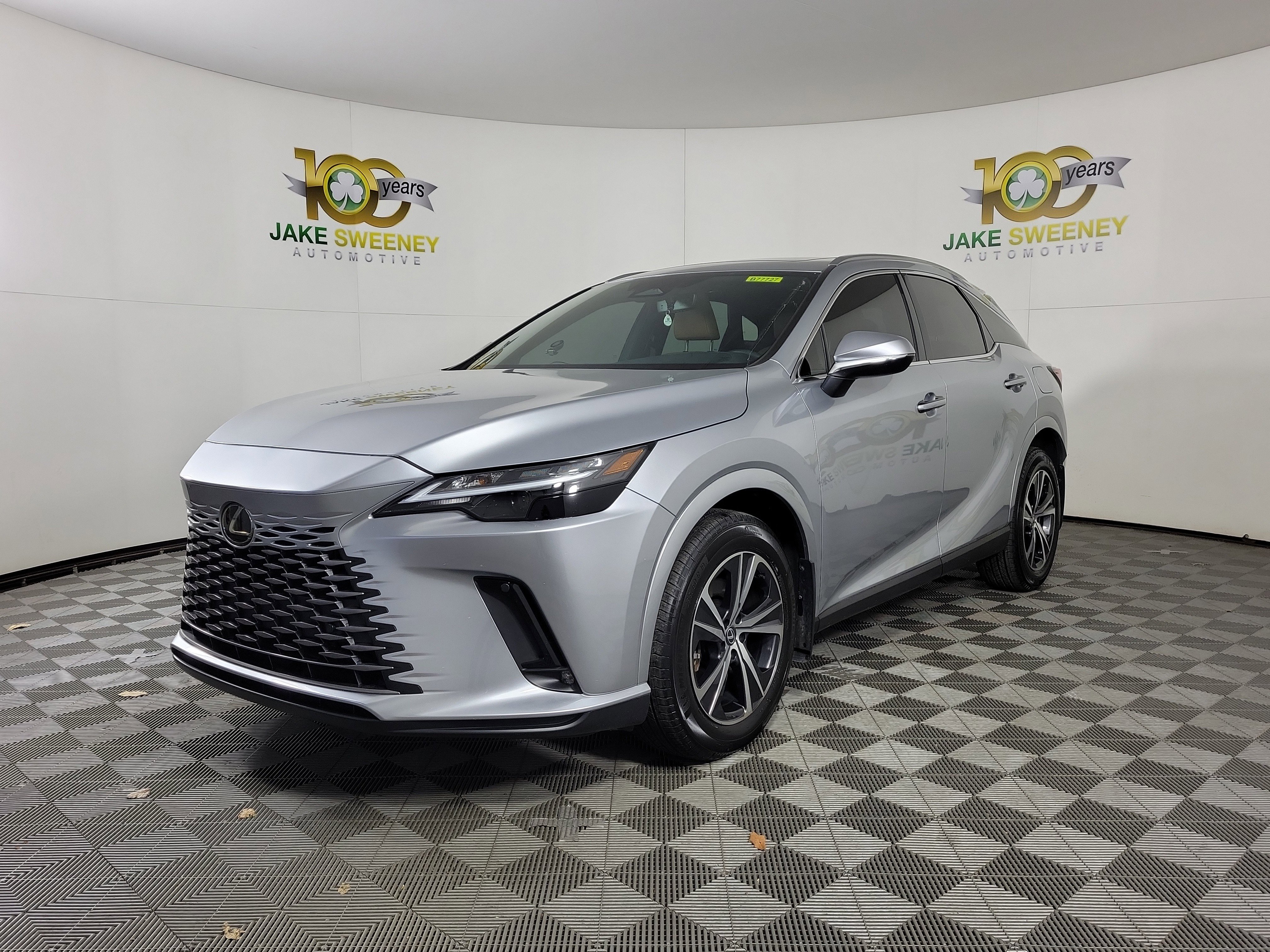 Used 2023 Lexus RX 350h image 3