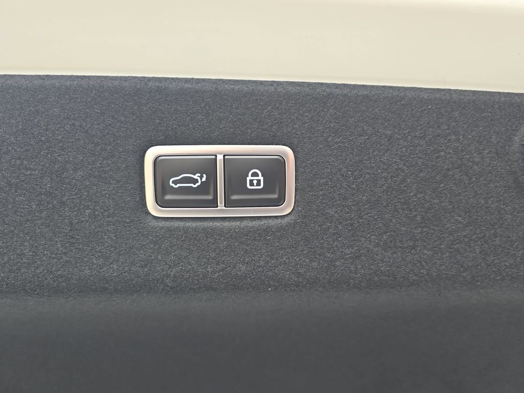 New 2025 Hyundai Ioniq 6 SE image 13