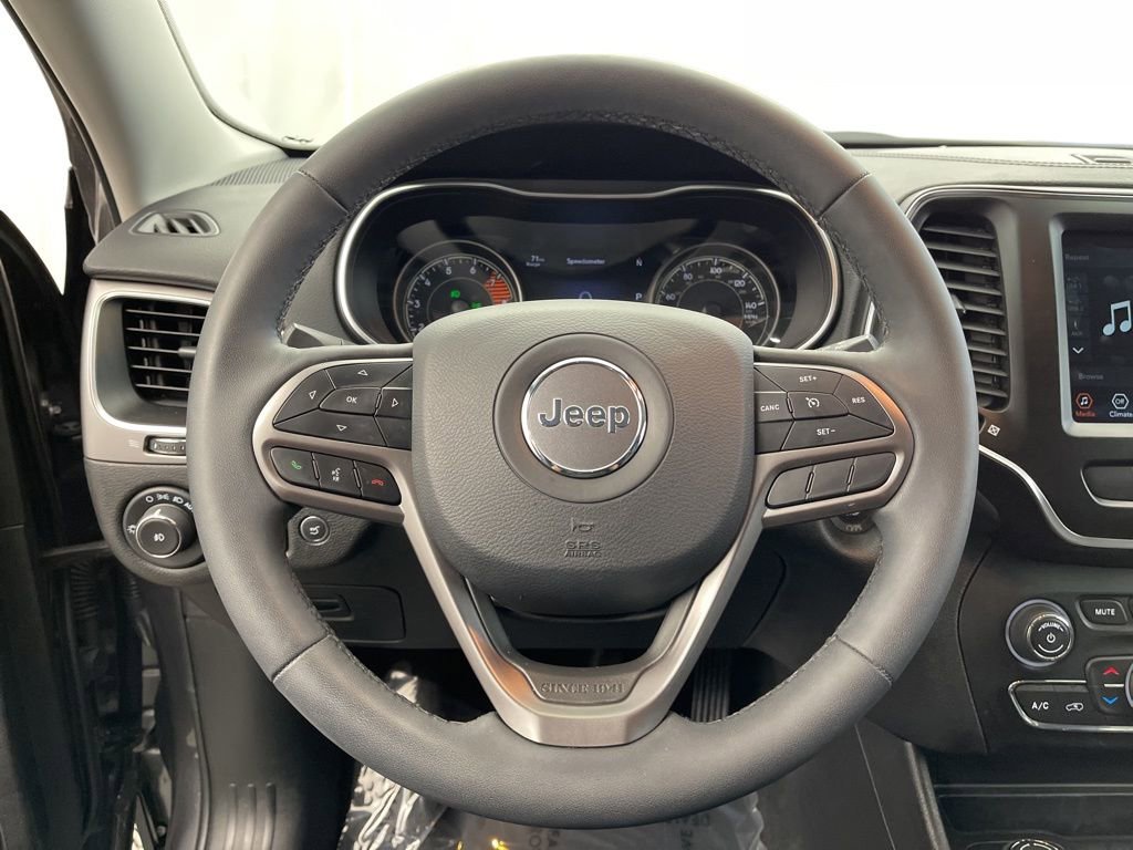 Used 2021 Jeep Cherokee Latitude Lux w/ Comfort/Convenience Group image 12