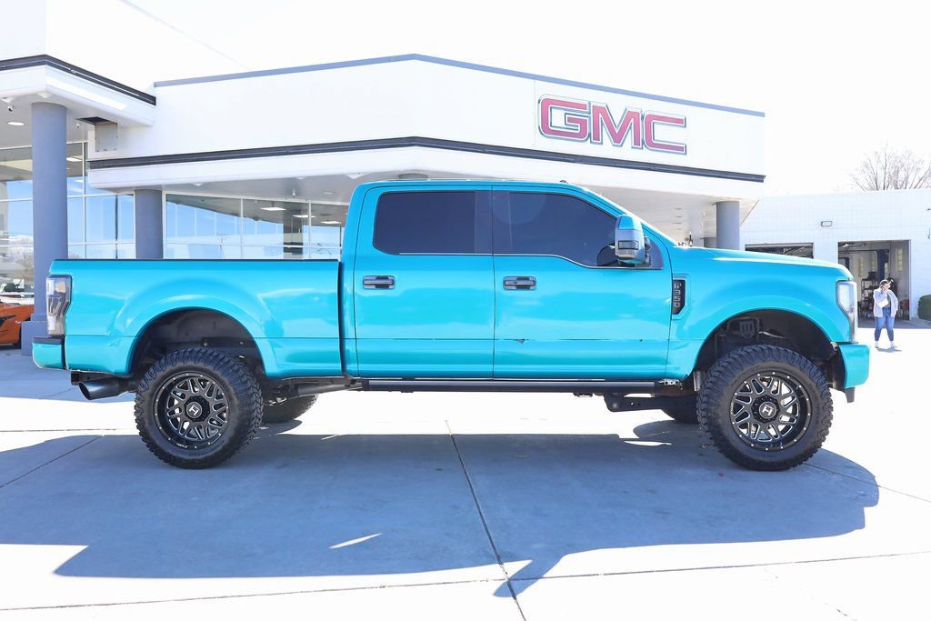 Used 2017 Ford F350 Platinum w/ FX4 4x4 Off Road Package image 7