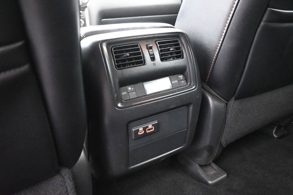 Used 2019 Nissan Pathfinder SV w/ Rock Creek Edition FWD image 13