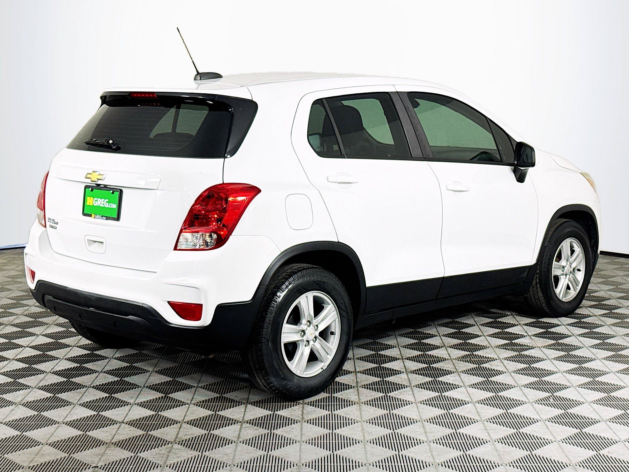 Used 2020 Chevrolet Trax LS FWD image 8