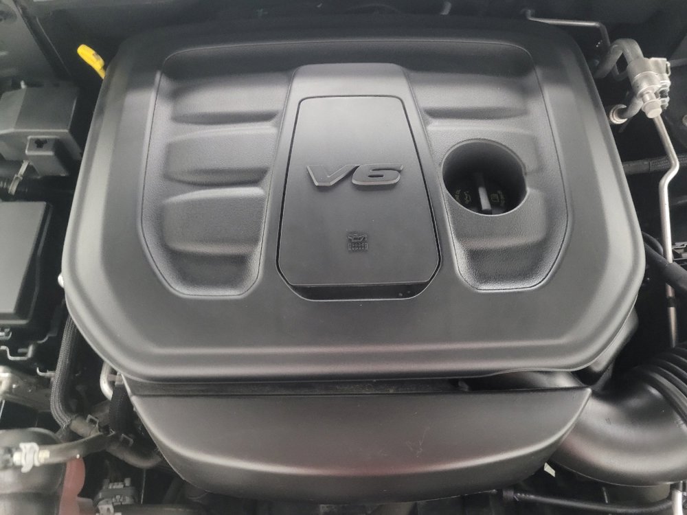 Used 2019 Jeep Grand Cherokee Laredo w/ Security & Convenience Group image 30