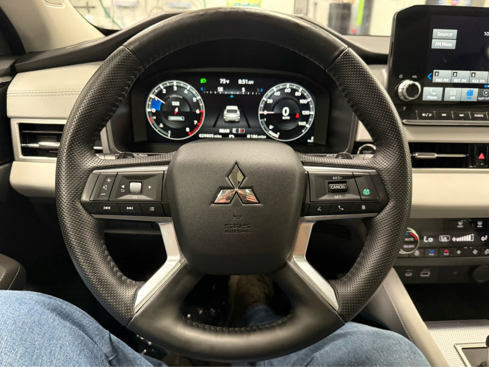 Used 2024 Mitsubishi Outlander SEL AWD/4WD image 12