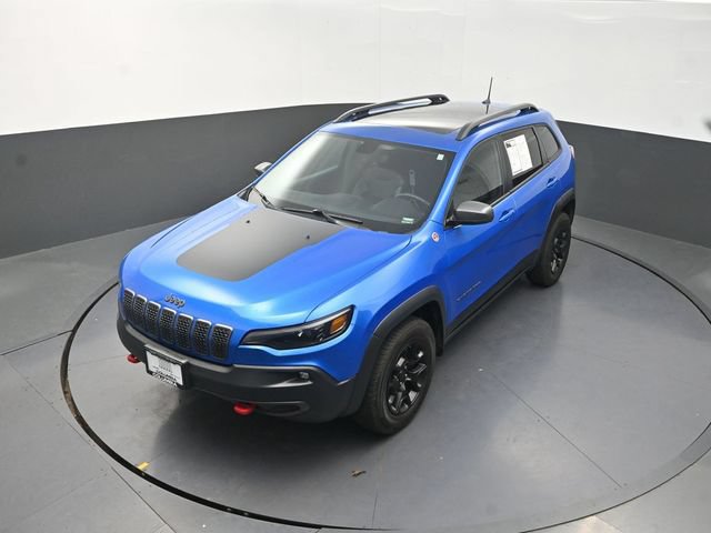 Used 2019 Jeep Cherokee Trailhawk w/ Comfort/Convenience Group AWD/4WD image 14