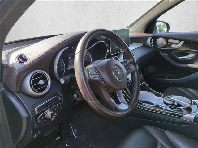Used 2017 Mercedes-Benz GLC 300 4MATIC image 10