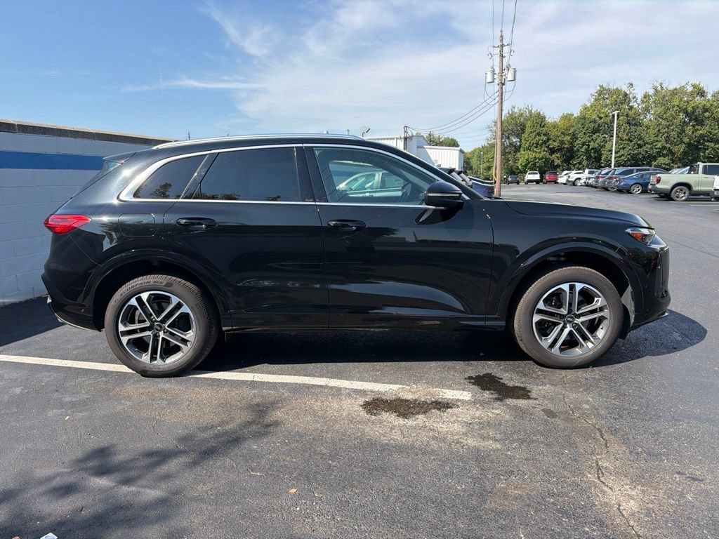 Used 2025 Audi Q5 Premium w/ Convenience Package AWD/4WD image 6