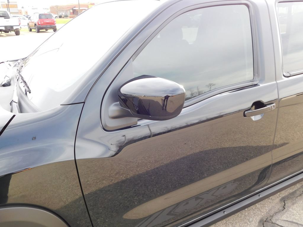 Used 2024 Nissan Frontier SV w/ Hardbody Edition image 14