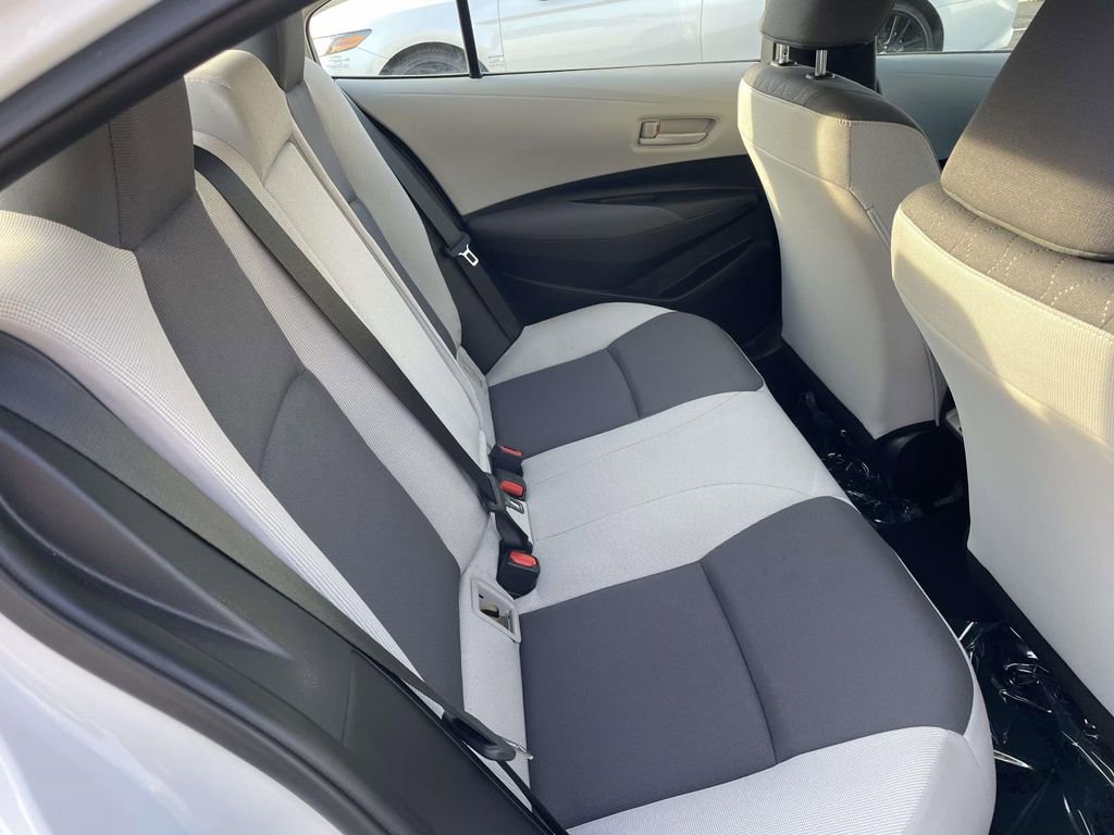 Used 2024 Toyota Corolla LE image 42