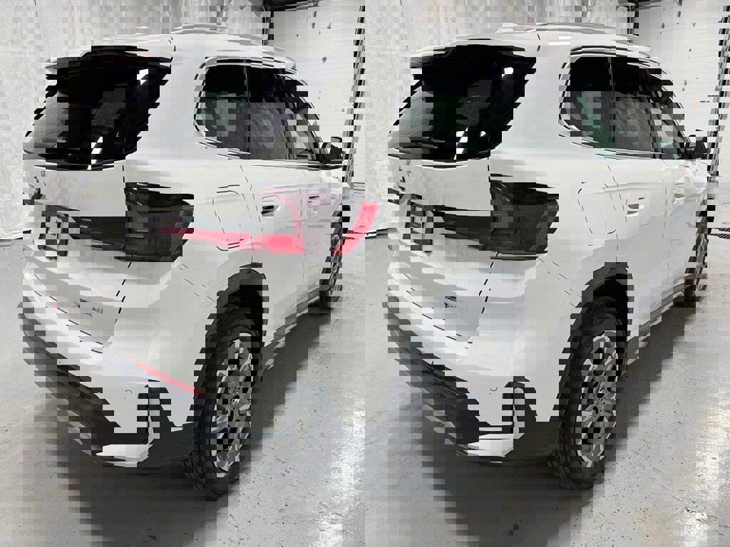 Used 2025 BMW X1 xDrive28i image 7