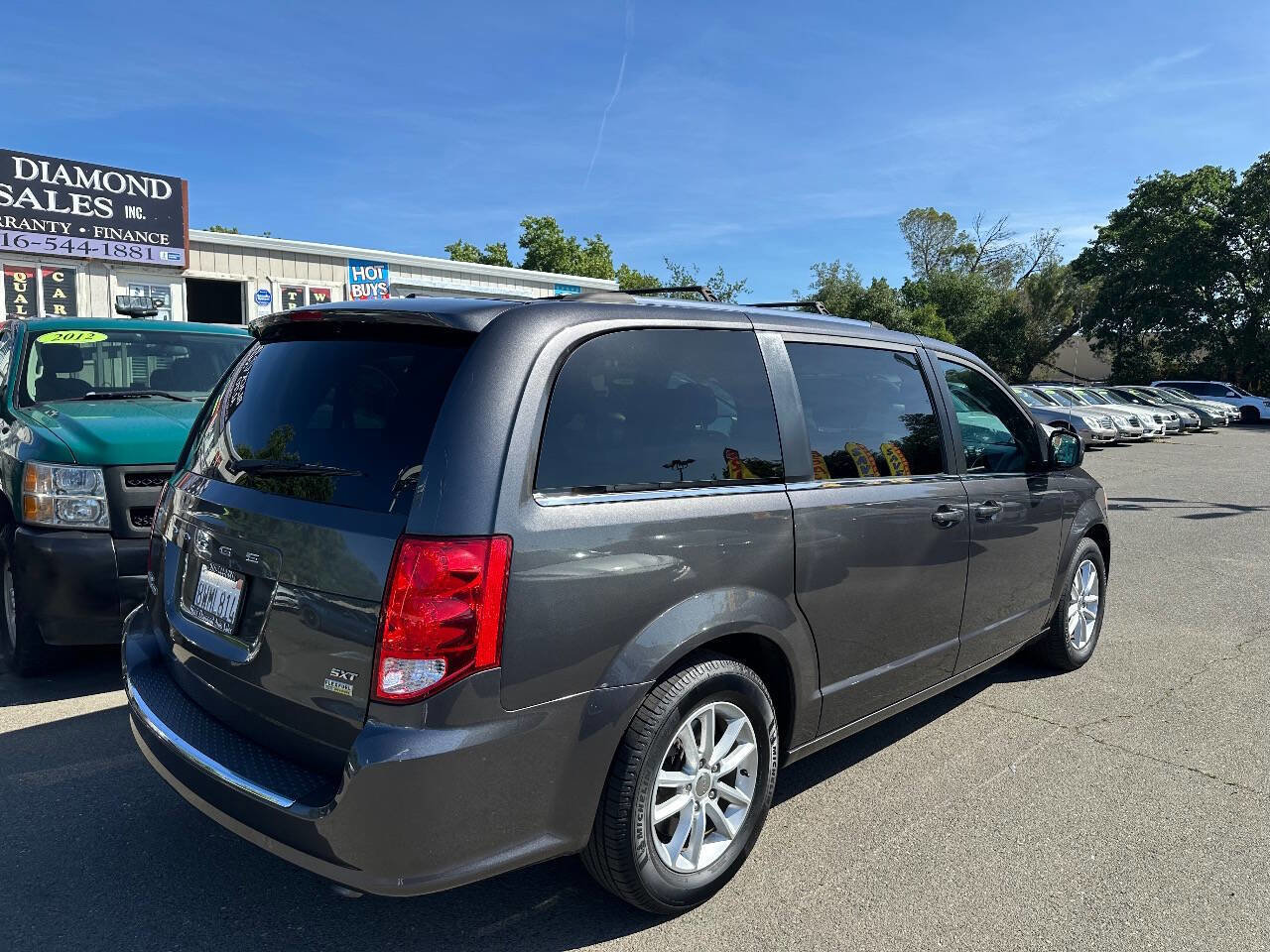 Used 2019 Dodge Grand Caravan SXT image 9