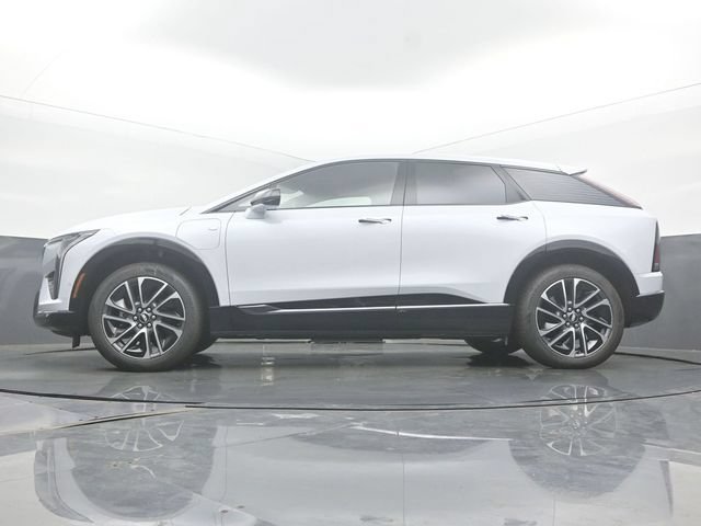 New 2026 Cadillac Optiq Sport 1 w/ LPO, Floor Liner Package AWD/4WD image 48