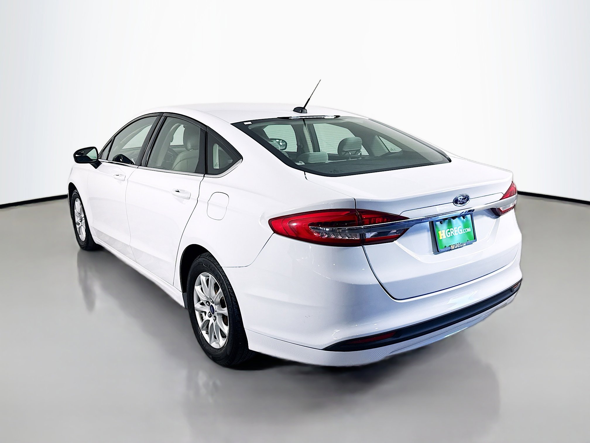 Used 2018 Ford Fusion S image 7