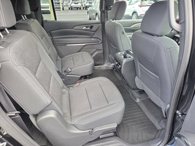 Certified 2026 Chevrolet Traverse LT w/ Driver Confidence Package FWD image 17