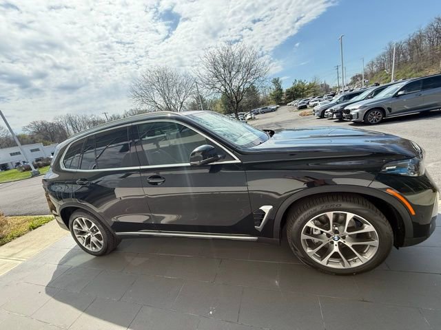 New 2026 BMW X5 xDrive40i AWD/4WD image 5