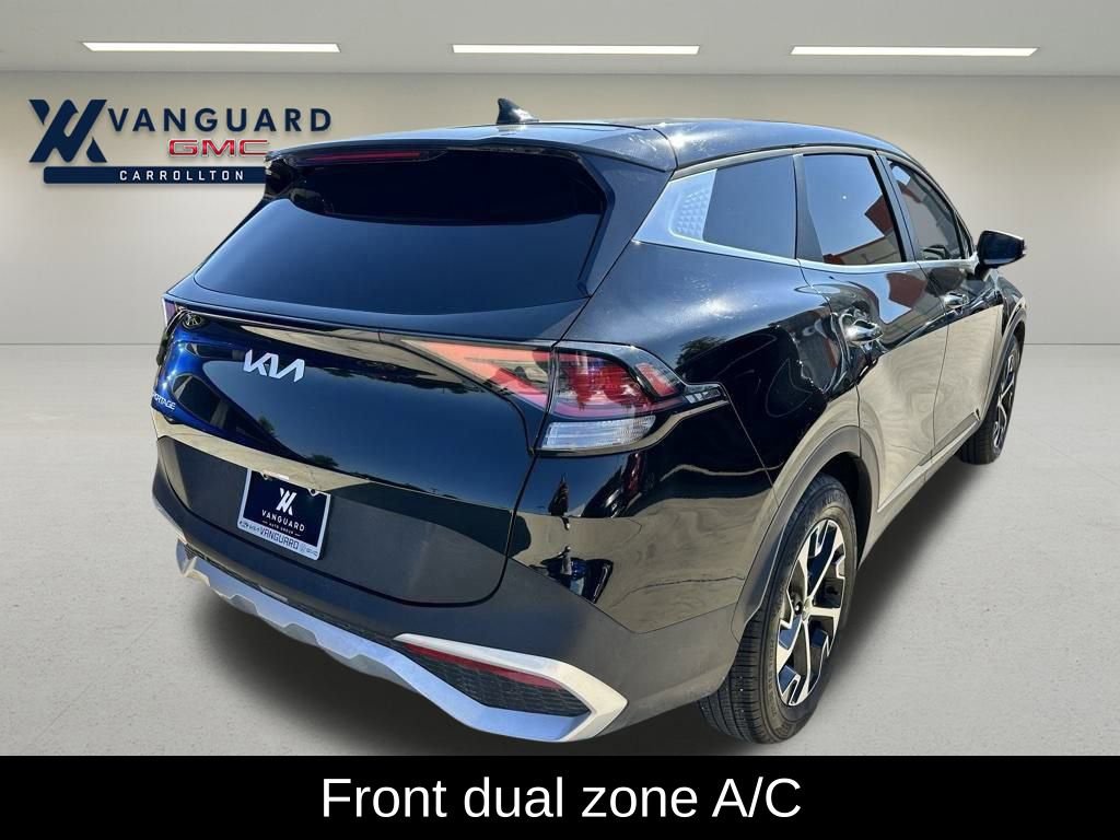 Used 2025 Kia Sportage EX image 4