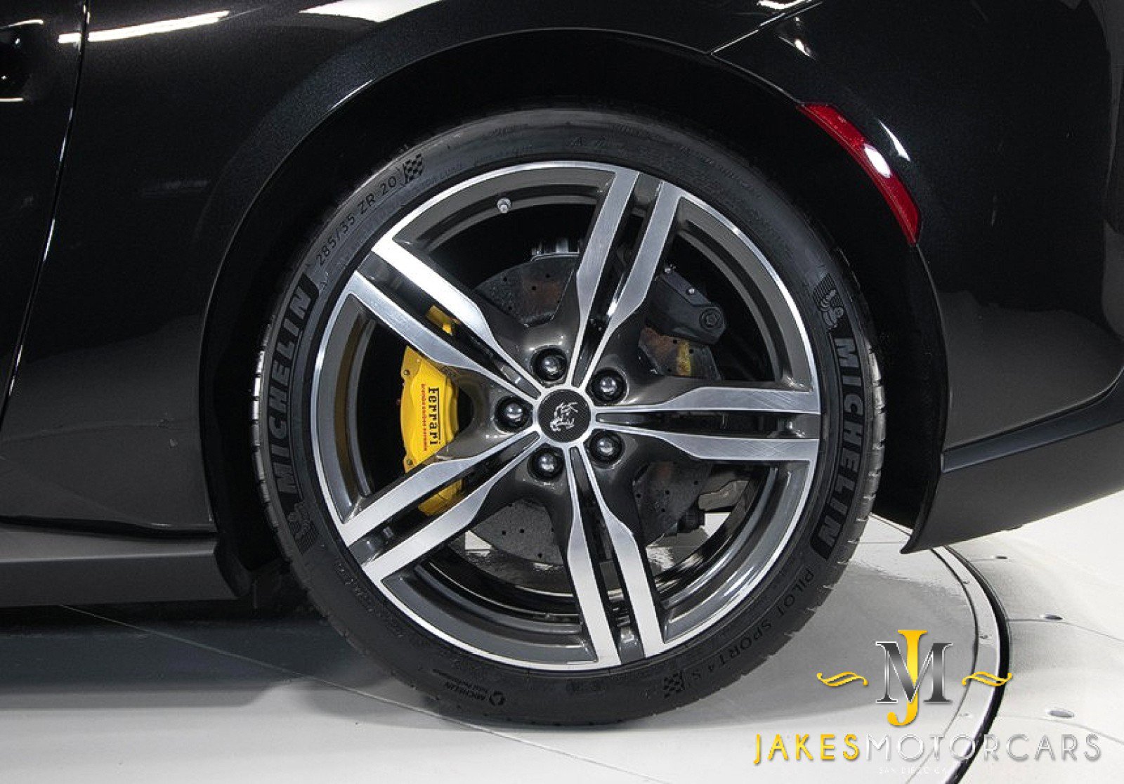 Used 2020 Ferrari Portofino image 64