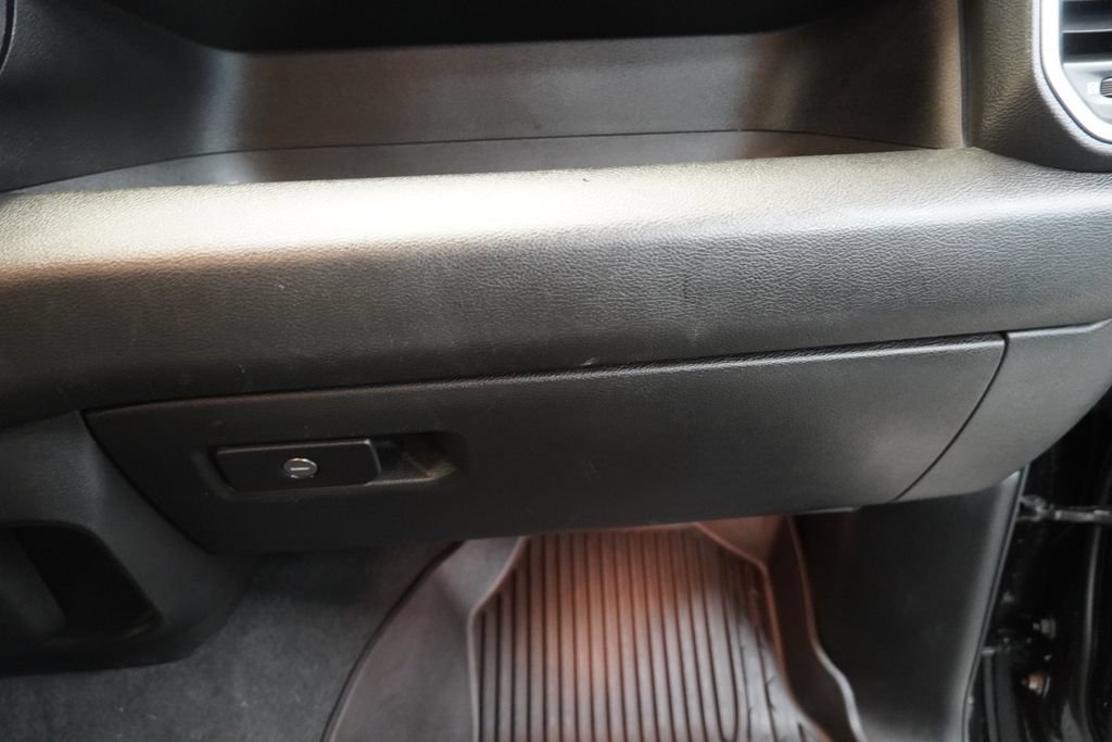 Used 2019 RAM 1500 Big Horn AWD/4WD image 35