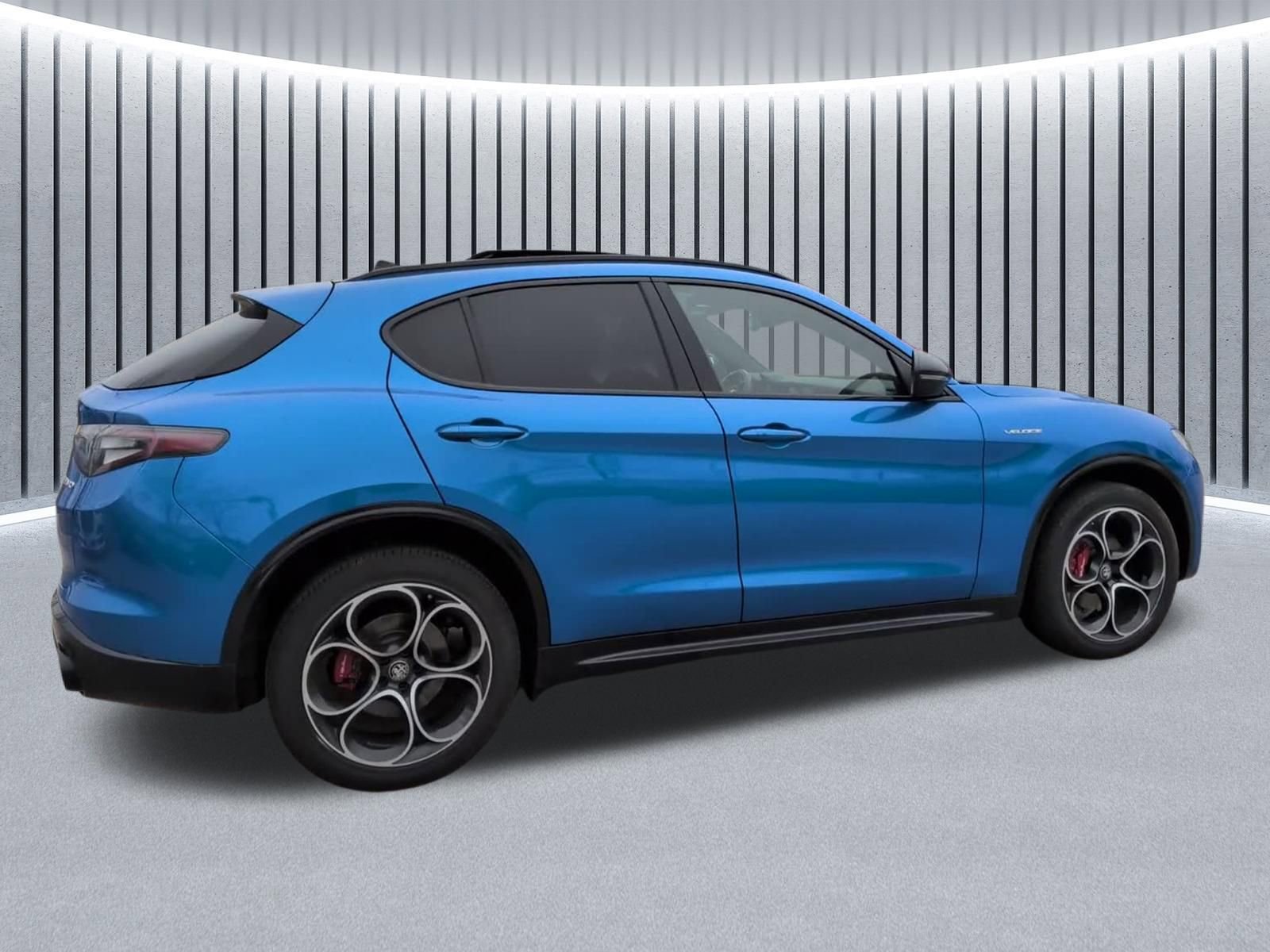 Used 2024 Alfa Romeo Stelvio Veloce image 6