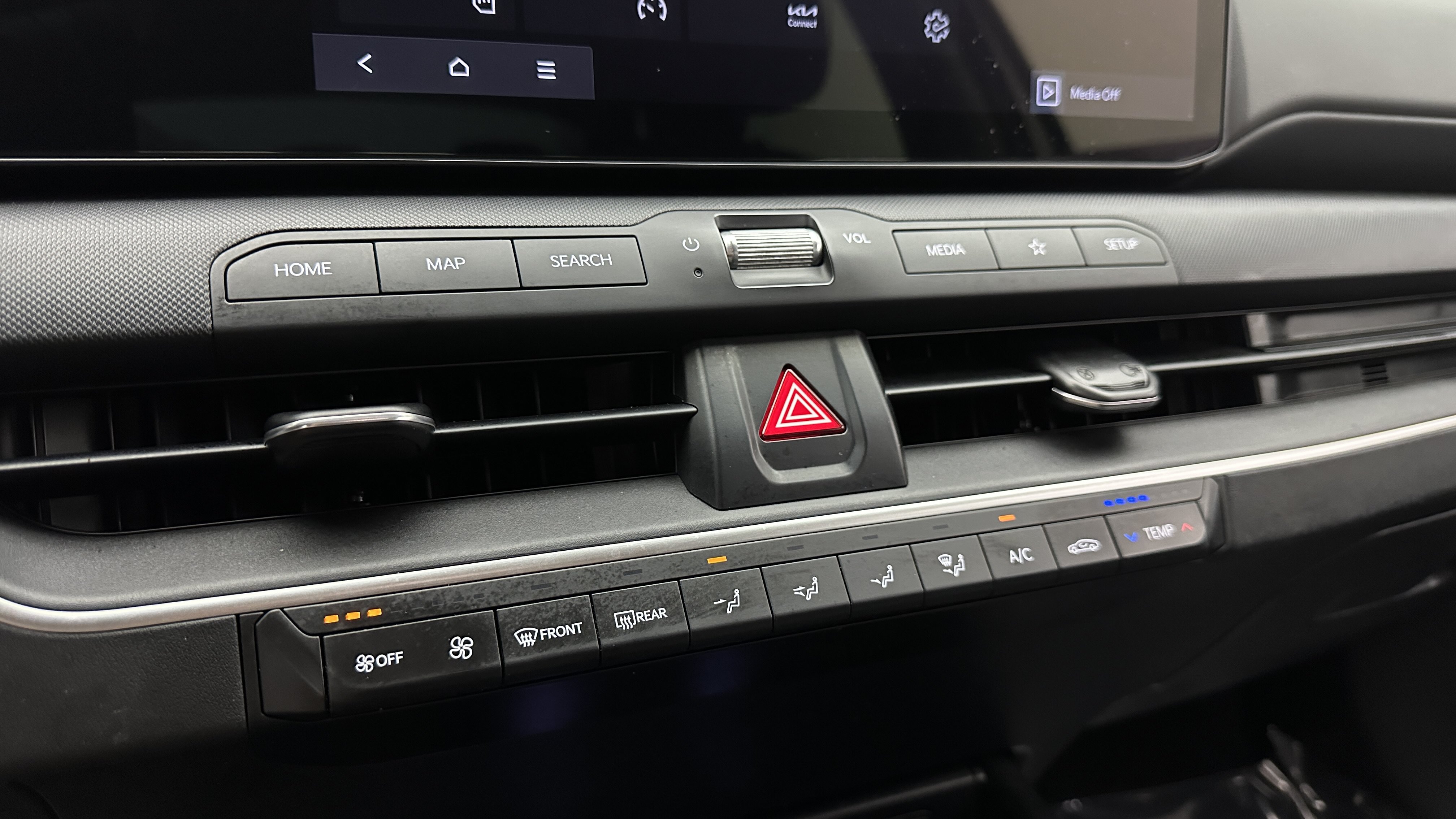 Used 2025 Kia K4 FWD image 16