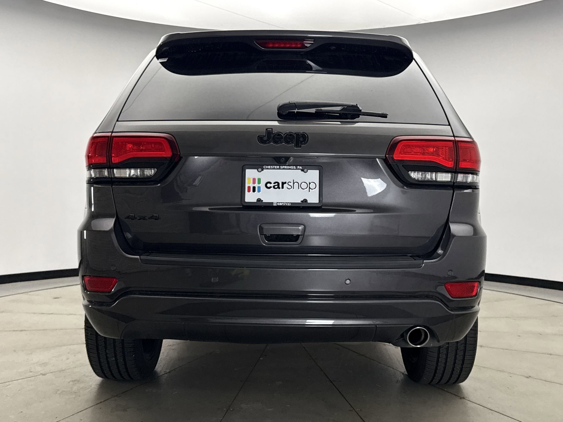 Used 2019 Jeep Grand Cherokee Altitude AWD/4WD image 4