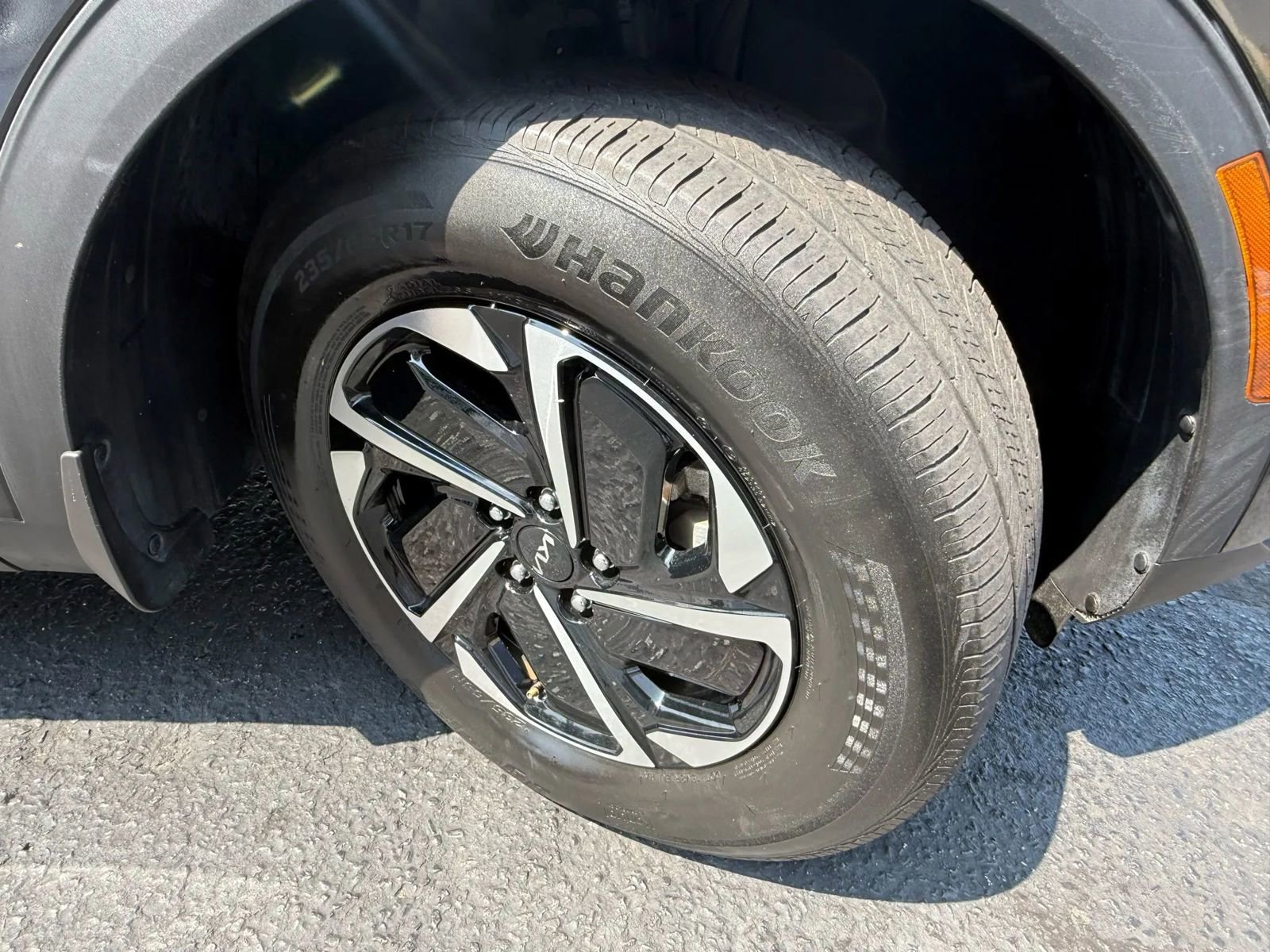 Used 2023 Kia Sportage LX image 45