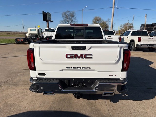 New 2026 GMC Sierra 1500 SLT image 5