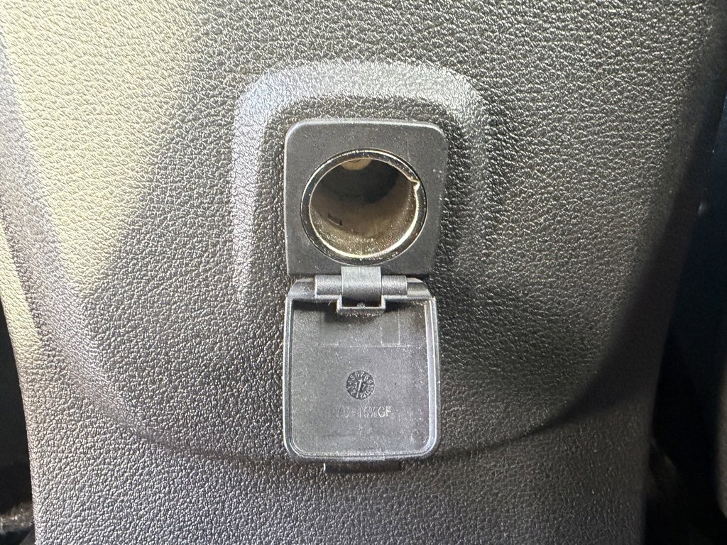 Used 2018 Ford Escape SE image 16