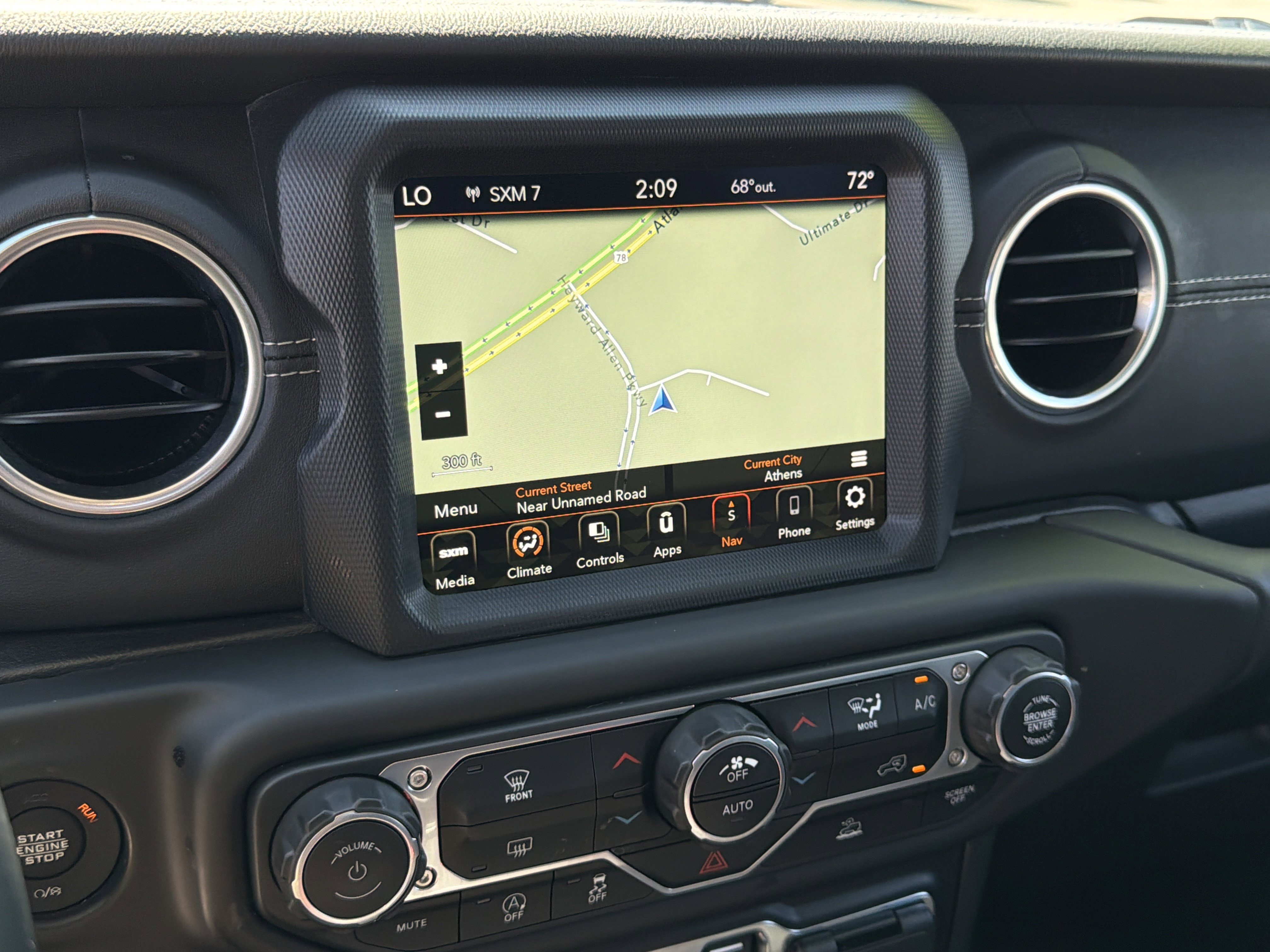 Used 2020 Jeep Gladiator Overland w/ Popular Equipment Package image 6