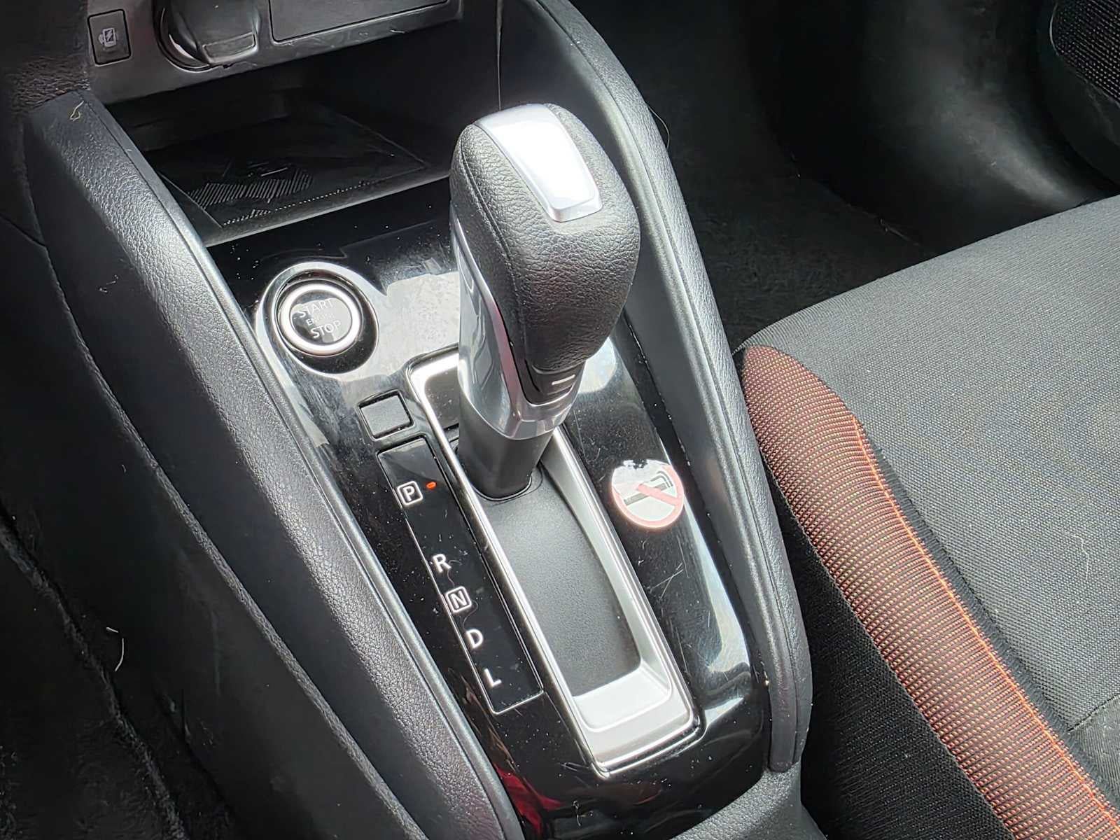 Used 2024 Nissan Versa SR FWD image 33