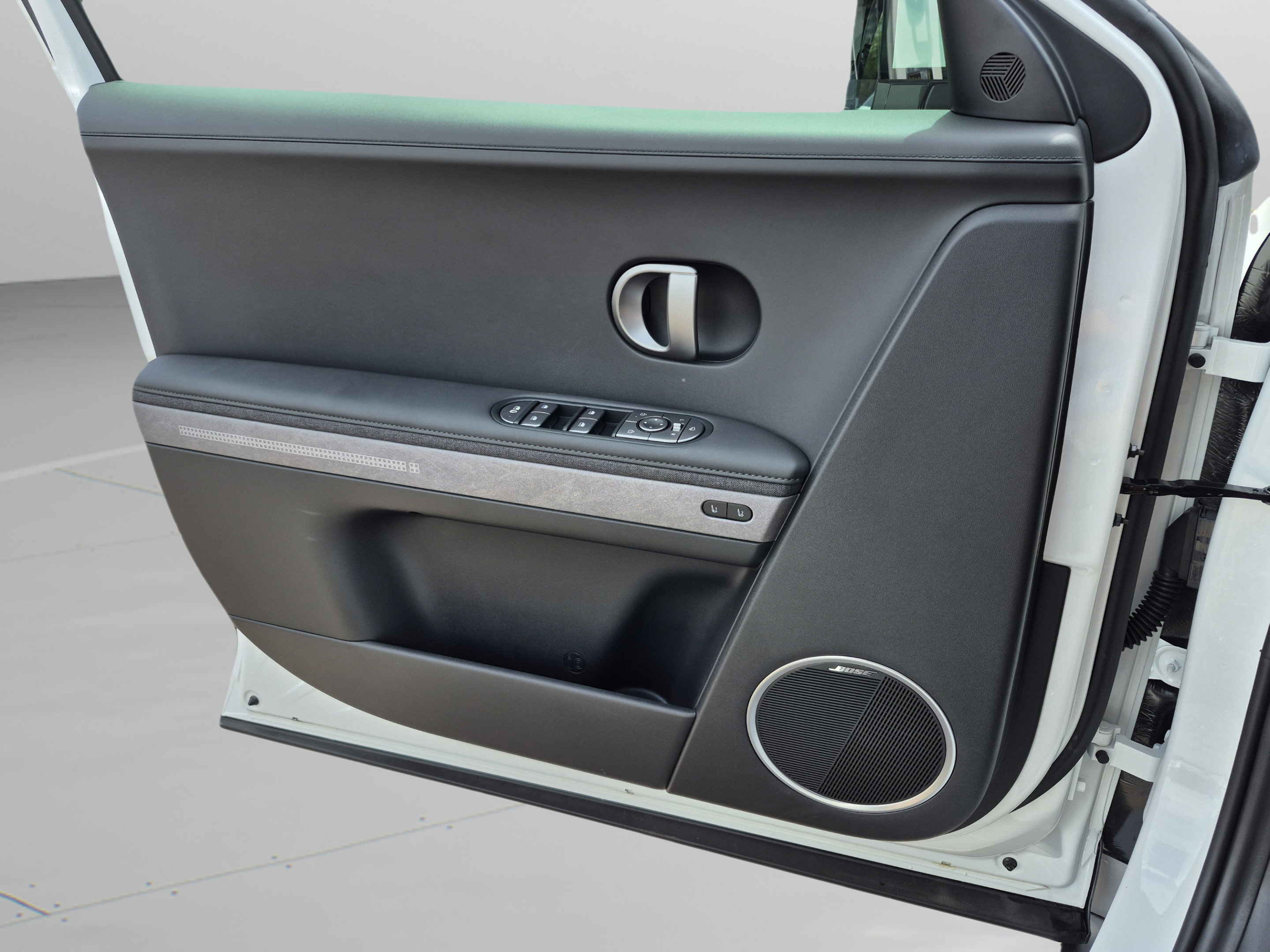 New 2026 Hyundai Ioniq 5 Limited RWD image 22