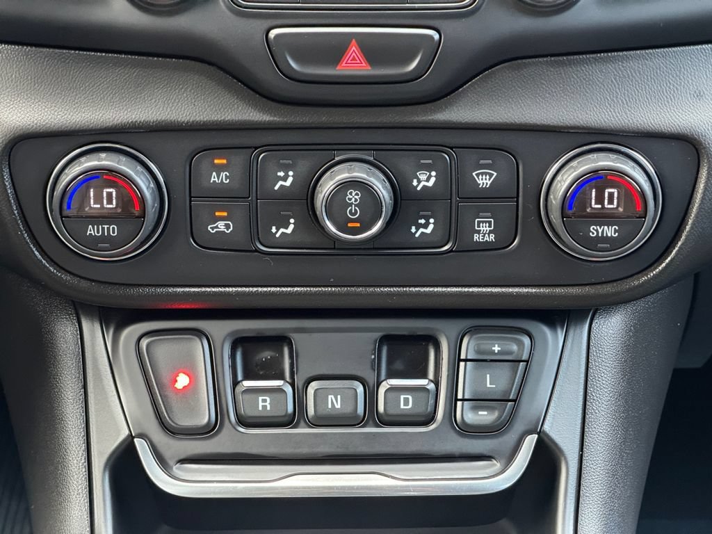 Used 2020 GMC Terrain SLT FWD image 28