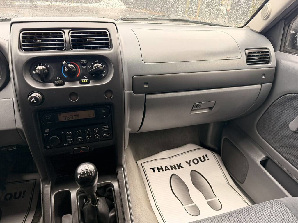 Used 2003 Nissan Frontier XE image 14