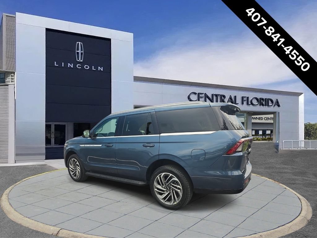 New 2027 Lincoln Navigator Premiere RWD image 6