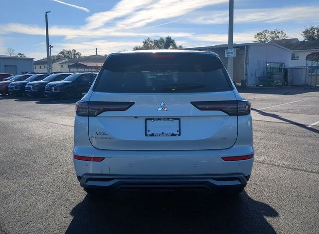 New 2026 Mitsubishi Outlander SE FWD image 7