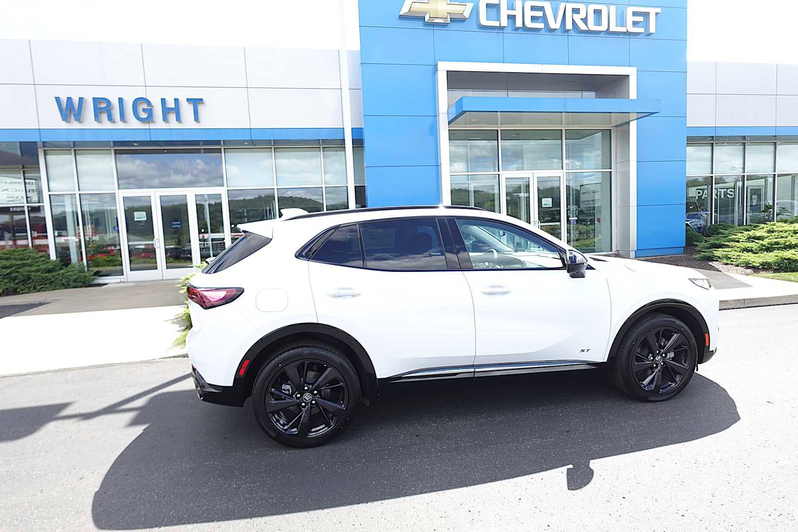 New 2025 Buick Envision Sport Touring image 2